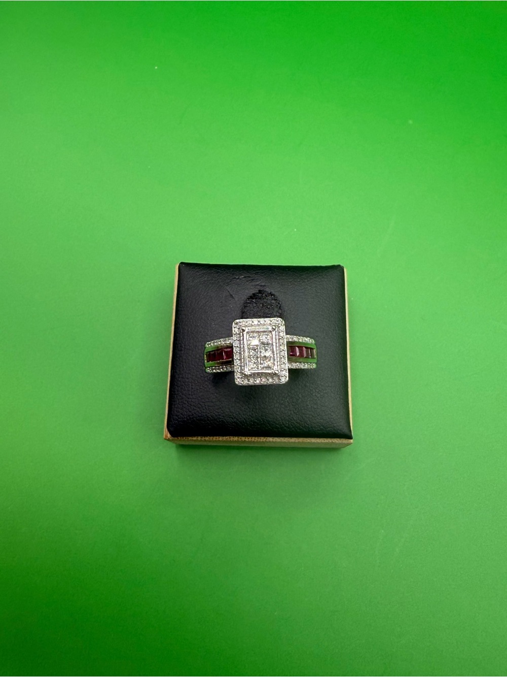10k Gold .85 Ctw Ruby & Diamond Ring Size 7.